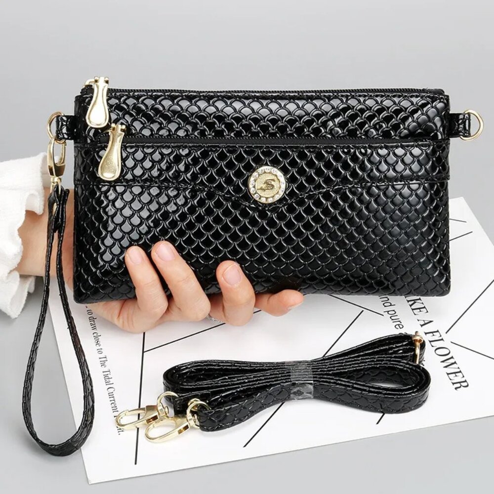 2/$30 NWT Black Patent Scale Embossed Crossbody Wristlet Clutch Bag 3-in-1